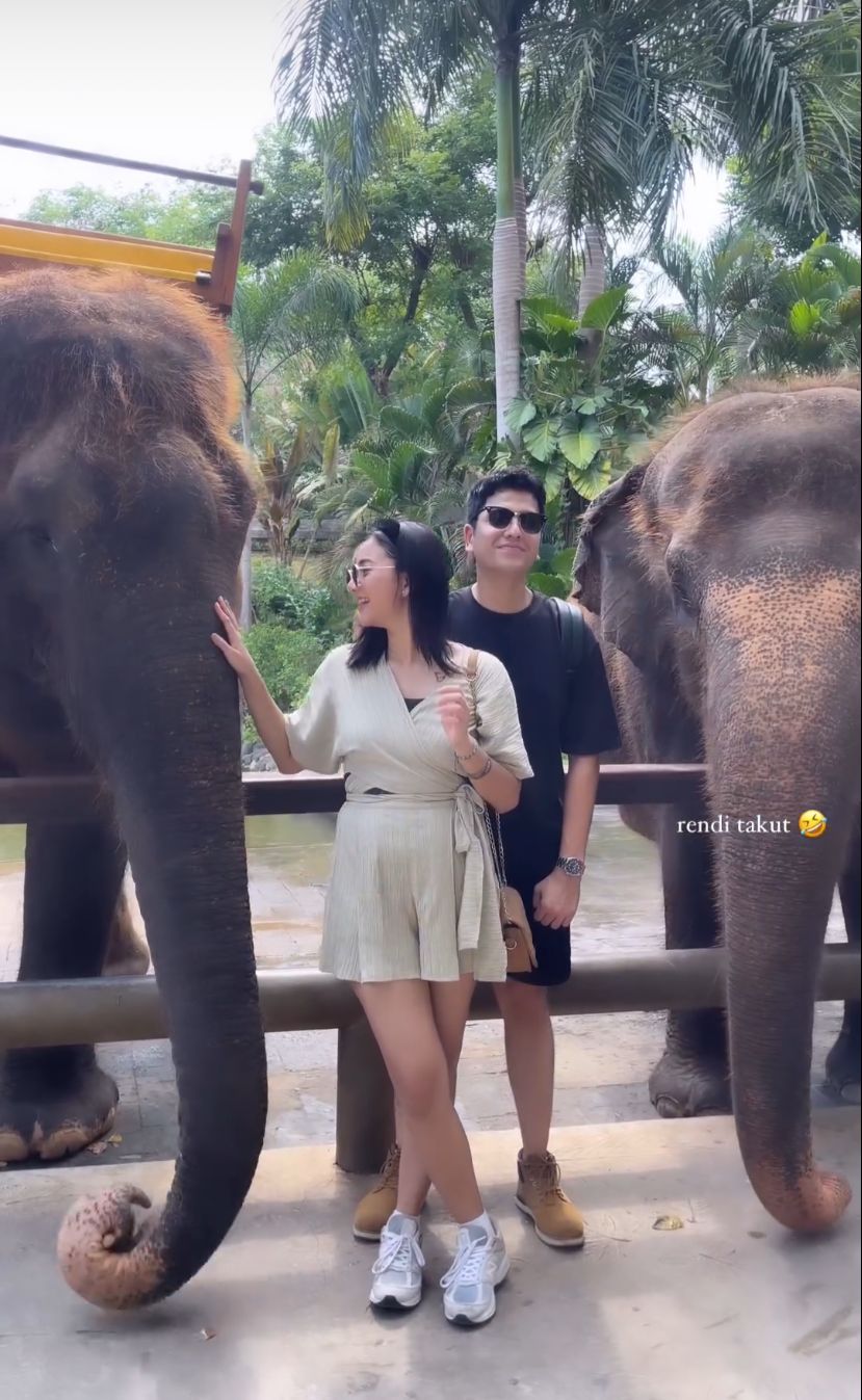 Glenca Chysara dan Rendi John