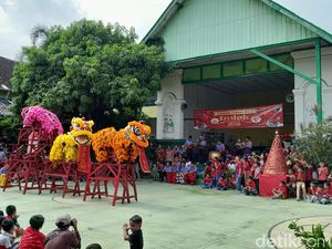 Kelompok Barongsai Tripusaka Solo Banjir Order hingga Akhir Februari Kelompok Barongsai Tripusaka Solo Banjir Order hingga Akhir Februari
