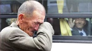 Kumpulan Foto Emosional yang Bikin Hati Sedih dan Haru