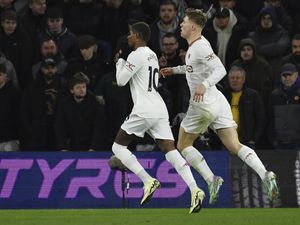 Wolves Vs MU: Setan Merah Unggul 2-0 di Babak I