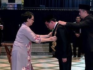 Sah! Prof Helmi Resmi Dilantik sebagai Rektor Unja Periode 2024-2028 Sah! Prof Helmi Resmi Dilantik sebagai Rektor Unja Periode 2024-2028