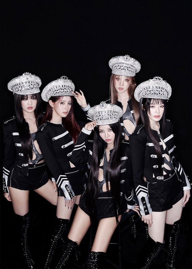 Potret (G) I-DLE dalam foto konsep comeback 'Super Lady'/ Foto: instagram.com/official_g_i_dle Potret (G) I-DLE dalam foto konsep comeback 'Super Lady'