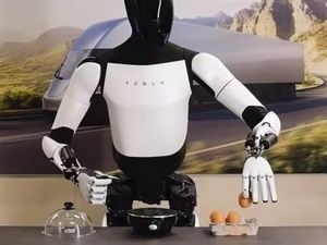 Elon Musk Dituduh Jiplak Desain Sutradara I, Robot Elon Musk Dituduh Jiplak Desain Sutradara I, Robot