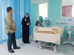 Resmikan Gedung ICU, RSUD Ngudi Waluyo Wlingi Siap Maksimalkan Layanan