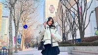 10 Pose Kece Sabrina Chairunnisa Liburan di Korea Meski Tulang Tangan Retak