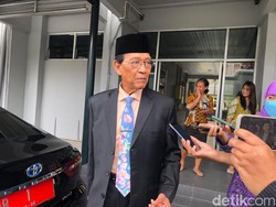 Kampus di DIY Ramai-ramai Kritik Pemerintahan Jokowi, Sultan: Demokratisasi