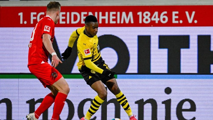 Spieltag ke-20 Liga Jerman mempertemukan Hidenheim vs Dortmund. Laga berlangsung di Voith-Arena, Sabtu (3/2/2024) dini hari WIB.