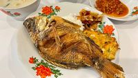 Puas! Makan Rp 10 Ribu Pakai Lauk Rumahan di Makan Lo-Deh