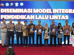 Jasa Raharja-Korlantas Polri Ajak Guru Dorong Etika Berkendara ke Pelajar