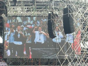 Arsjad-Andika-Gatot Eddy Buka Konser Metal di GBK: Menang, Menang, Menang!