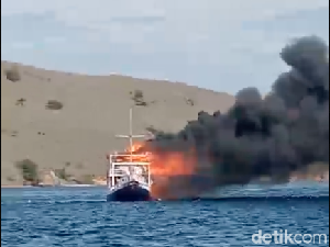 Kapal Pinisi Angkut Turis Asing Terbakar, Belum Ada Izin Kapal Pinisi Angkut Turis Asing Terbakar, Belum Ada Izin