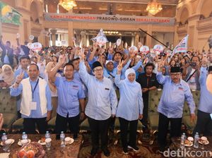 Instruksi Khusus Khofifah ke Relawan Prabowo-Gibran di Jatim