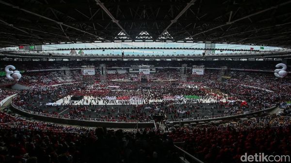 Konser Salam Metal, GBK Memerah dengan Massa Ganjar-Mahfud