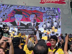 Ganjar-Mahfud Terima Langsung Deklarasi Dukungan dari Alumni UI