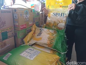 Bos Bulog Beri Penjelasan soal Bantuan Pangan Dikaitkan Politik Bos Bulog Beri Penjelasan soal Bantuan Pangan Dikaitkan Politik