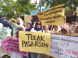 Tolak Relokasi, Pedagang Candi Borobudur Gelar Aksi Damai