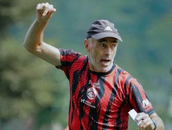 Kisah Fernando Valente di Liga 1, dari Sekadar Liburan Jadi Coach Singo Edan