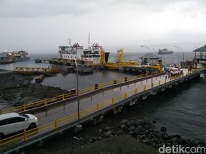 Cuaca Membaik, Penyeberangan di Gilimanuk Kembali Dibuka Cuaca Membaik, Penyeberangan di Gilimanuk Kembali Dibuka