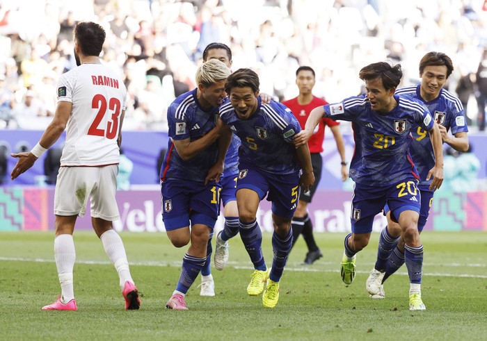 Bukti Invasi Pemain Jepang di Tanah Eropa