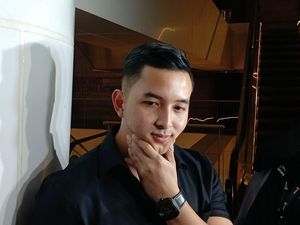 Aditya Surya Minta Pertemuan dengan Ria Ricis Jangan Dibesar-besarkan Aditya Surya Minta Pertemuan dengan Ria Ricis Jangan Dibesar-besarkan