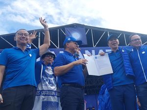 PAN Beri SK Rekomendasi Cawalkot Bogor ke Dedie Rachim