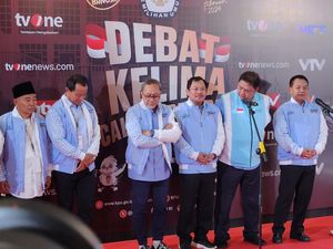 Berjaket Biru, Eks Menkes Terawan Hadir di Deretan Pendukung Prabowo