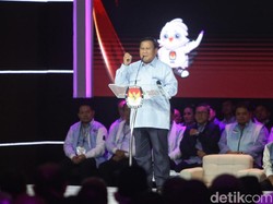 Prabowo Sebut Bagi-bagi Makanan Gratis Bisa Kerek Ekonomi 1,5-2%