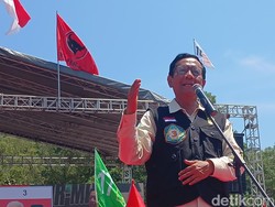 Mahfud janji Kuliahkan 1 Anak dari Tiap Keluarga Miskin