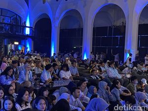 Menpora Dito, Marshel Widianto, hingga Influencer Nobar Debat di SCBD Jaksel