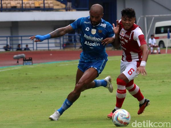 Duel Seru Persib Vs Persis Solo yang Berakhir Sama Kuat