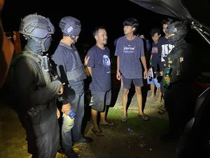 Asyik Pesta Miras, 5 Pemuda di Jepara Terciduk Tim Patroli Presisi Siraju Asyik Pesta Miras, 5 Pemuda di Jepara Terciduk Tim Patroli Presisi Siraju