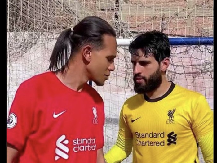 Meme Alisson Becker vs Arsenal
