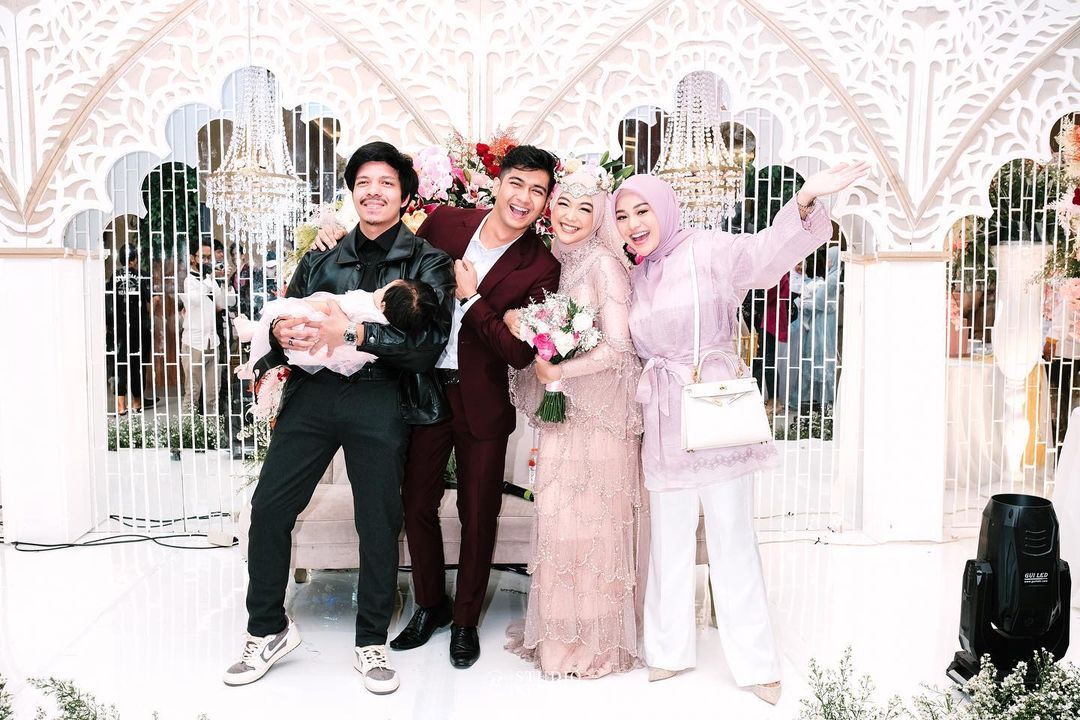 Anniversary Pertama Ria Ricis dan Teuku Ryan