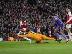 Diwarnai Gol Bunuh Diri-Kartu Merah, Arsenal Gebuk Liverpool 3-1