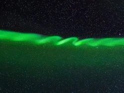 Ada Aurora Keriting!