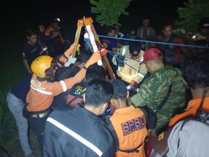 3 Warga Madiun Tewas Usai Hirup Gas Beracun dalam Sumur 3 Warga Madiun Tewas Usai Hirup Gas Beracun dalam Sumur