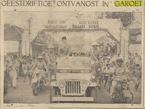 Kegagahan Soekarno yang Memikat Warga Garut 1951 Kegagahan Soekarno yang Memikat Warga Garut 1951
