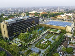 Listrik Atap Jadi Senjata Gedung Hotel Lawan Dampak Perubahan Iklim