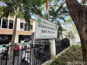 Pejabat Satpol PP Banten yang Diduga Jadi Calo PPPK Sudah Tak Berkantor Pejabat Satpol PP Banten yang Diduga Jadi Calo PPPK Sudah Tak Berkantor