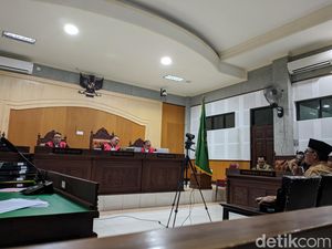 Eks Walkot Bima Perintahkan Ajudan Ambil List Paket Proyek di Dinas PUPR