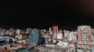 Ngeri! Langit Chili Menghitam Akibat Kebakaran Hutan