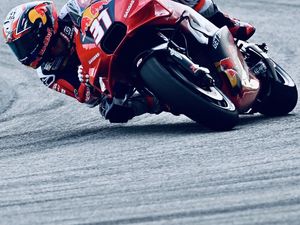Balapan Top Pedro Acosta di MotoGP Portugal 2024 Balapan Top Pedro Acosta di MotoGP Portugal 2024