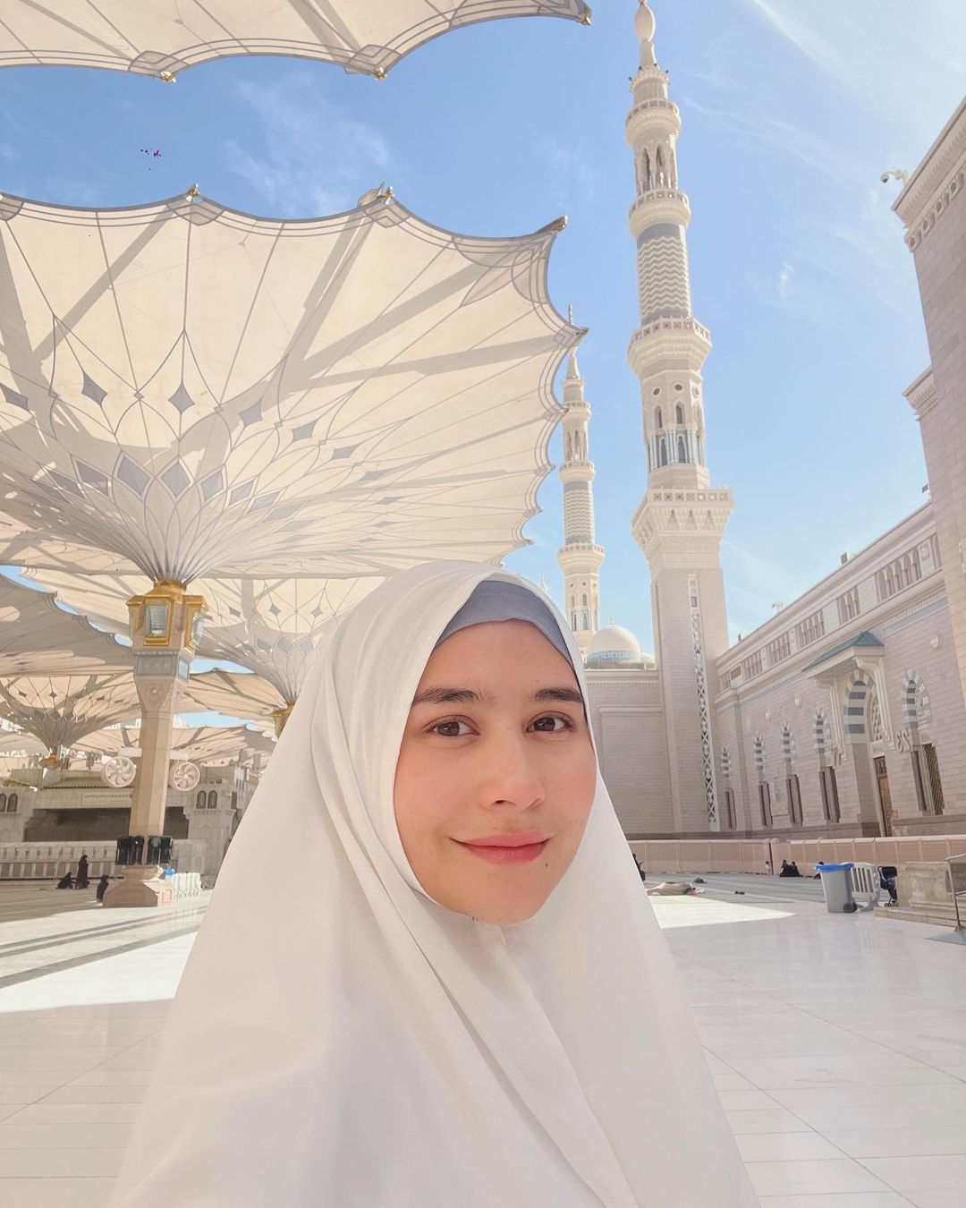 Prilly Latuconsina