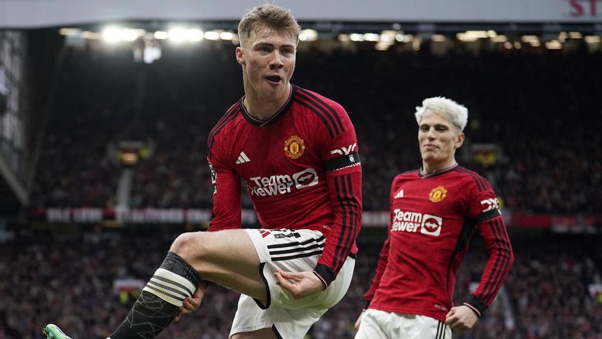 Rasmus Hojlund diminta membuktikan diri lebih sering. (Foto: AP/Dave Thompson)