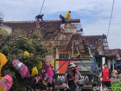Ratusan Rumah di 4 Kecamatan Sidoarjo Rusak Diterjang Angin Kencang