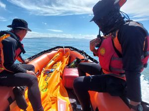 Terseret Ombak di Pantai Sidayu Cilacap, Remaja Banyumas Tewas Terseret Ombak di Pantai Sidayu Cilacap, Remaja Banyumas Tewas