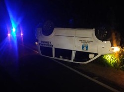 Bawa Pasien Kritis, Ambulance di Lampung Terguling