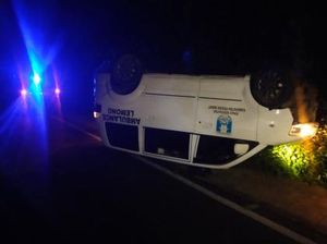 Bawa Pasien Kritis, Ambulance di Lampung Terguling Bawa Pasien Kritis, Ambulance di Lampung Terguling