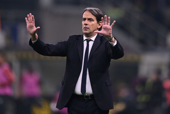 MILAN, ITALY - FEBRUARY 04: Simone Inzaghi head coach of FC Internazionale during the Serie A TIM match between FC Internazionale and Juventus - Serie A TIM  at Stadio Giuseppe Meazza on February 04, 2024 in Milan, Italy. (Photo by Alessandro Sabattini/Getty Images)