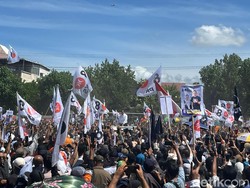 Kampanye Akbar di Mataram, Anies Disambut Selawat Badar